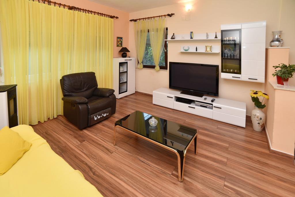 Apartment Enjoy You Split Exterior photo